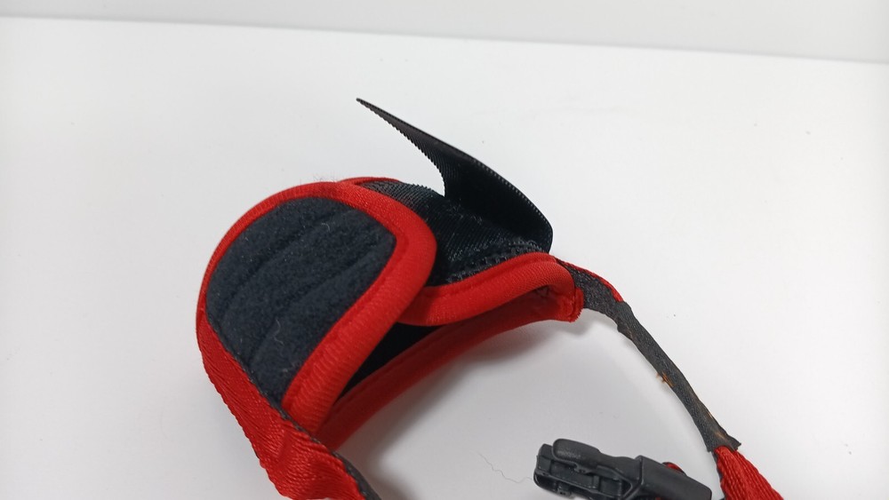 Lucky Paw Adjustable Comfortable Mesh Muzzle Black Red Size Small Dog