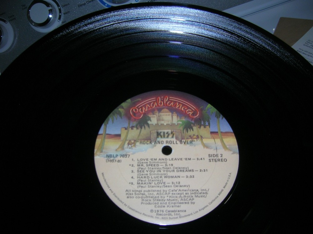 KISS LP ROCK N ROLL OVER LP 1976 W/INSERTS STICKER &ORDER FORM AUCOIN