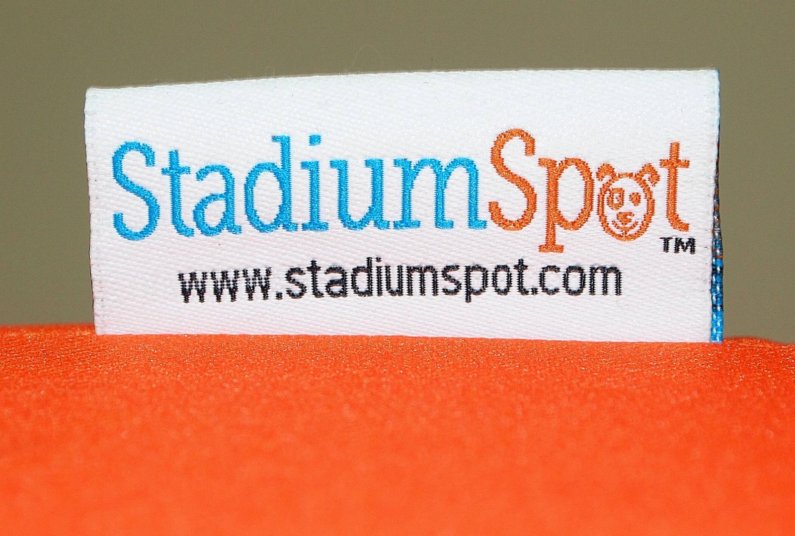 Rare! STADIUM SPOT Oval "VIRGINIA TECH" Medium DOG STADIUM BED w/ Washable Cover