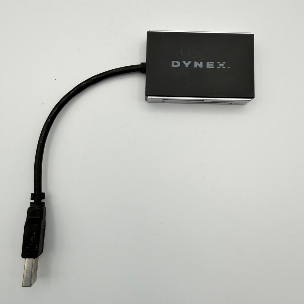 Dynex DX CR212 Compact USB Memory Card Reader MS SD MicroSD Black