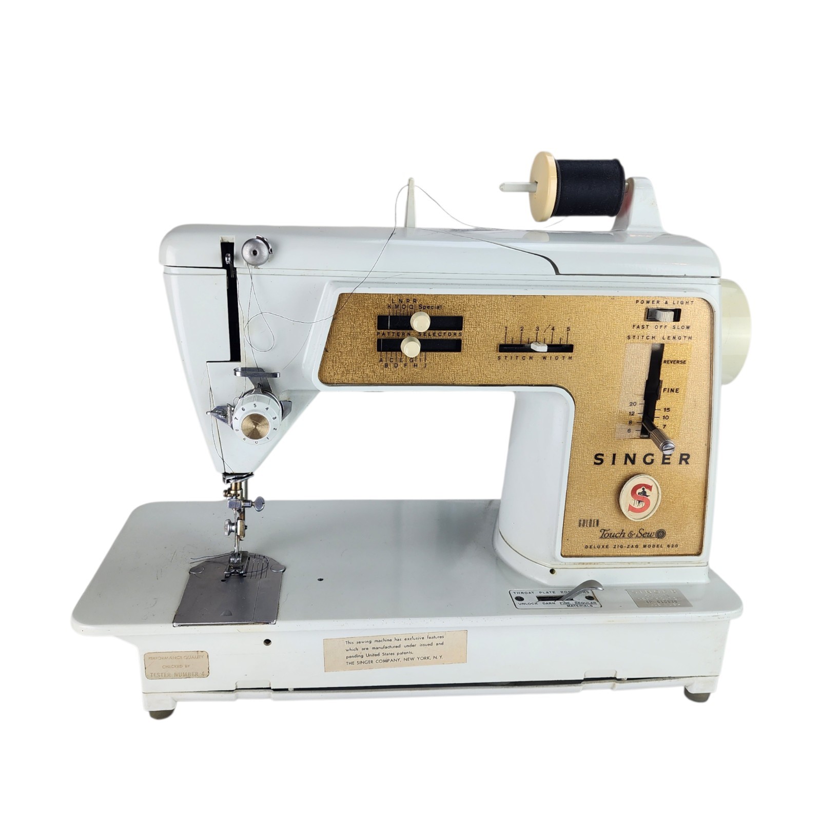 Singer 620 GOLDEN TOUCH SEW Deluxe Zig Zag Sewing Machine w/ Pedal & Case WORKS