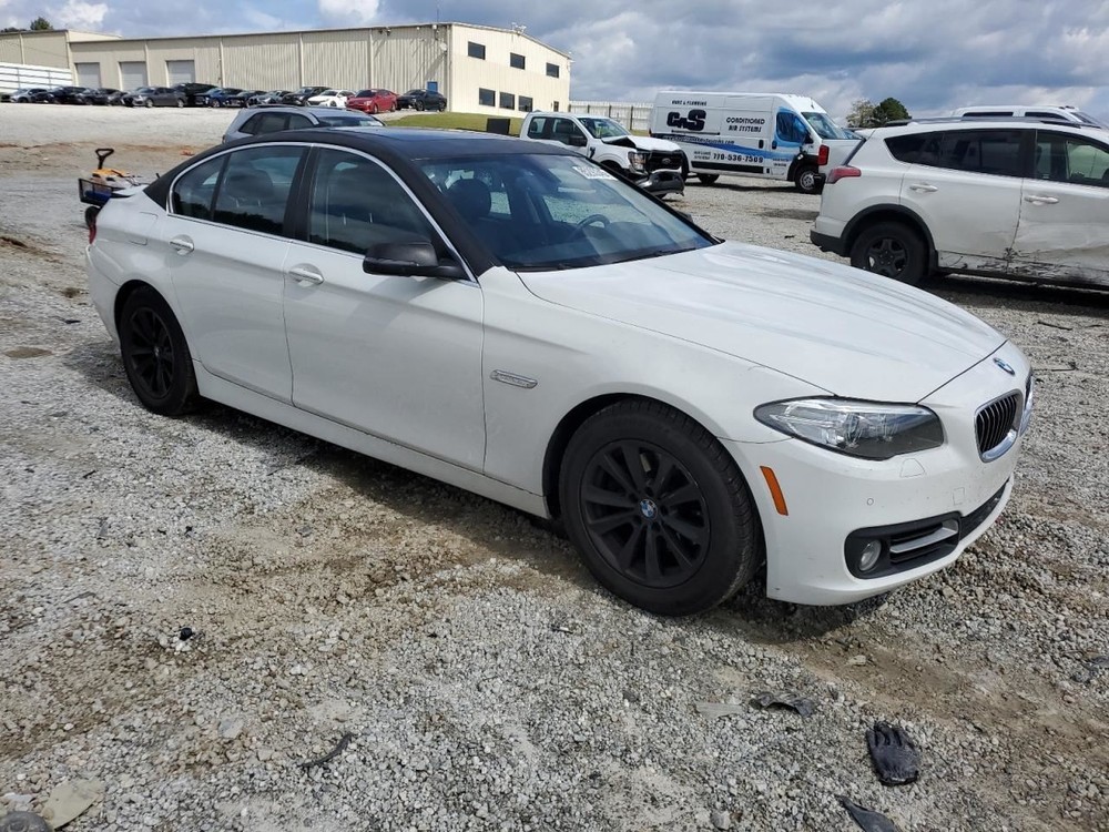 528I 2016 Glove Box 4972146