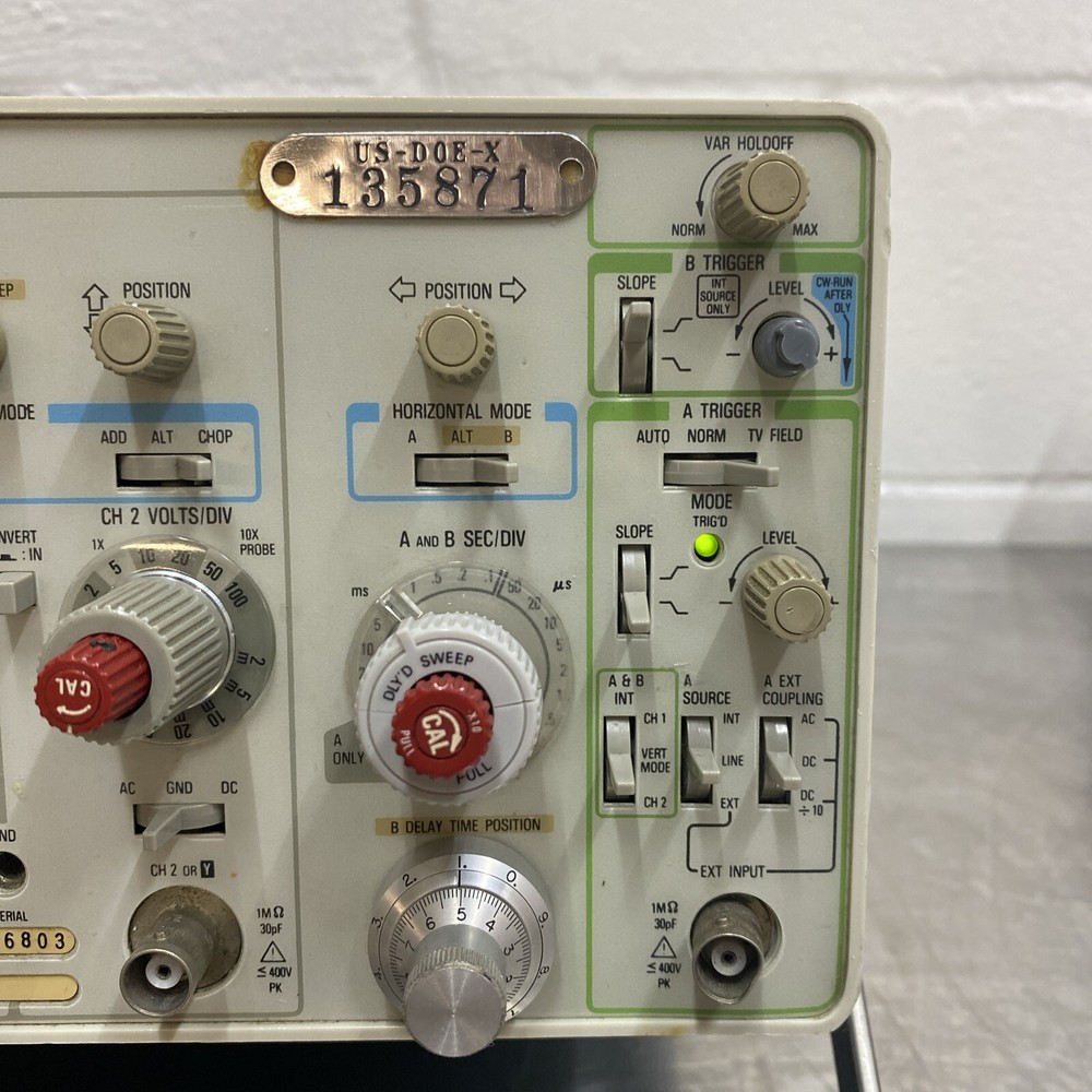 Tektronix 2215 Analog Oscilloscope