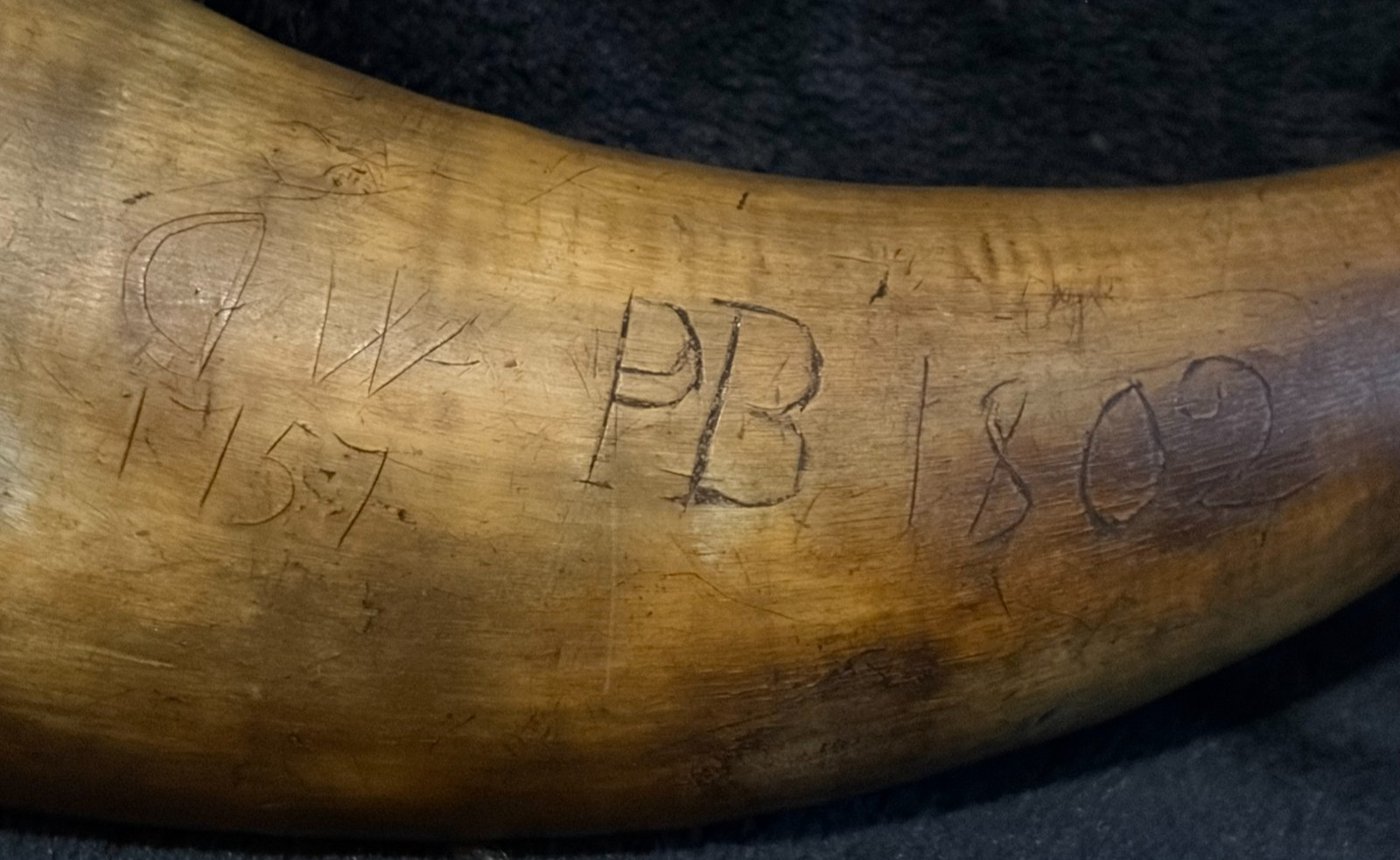 Amazing Carved Powder Horn..French & Indian/Revolutionary War Era..PLEASE LOOK!