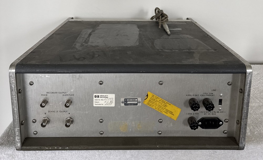 Hewlett Packard Voltmeter HP 8405A Vector With Probe No Power Cord Untested