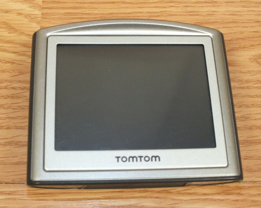 Genuine TomTom One 3rd Edition (1 GB) Portable GPS System Only **READ**