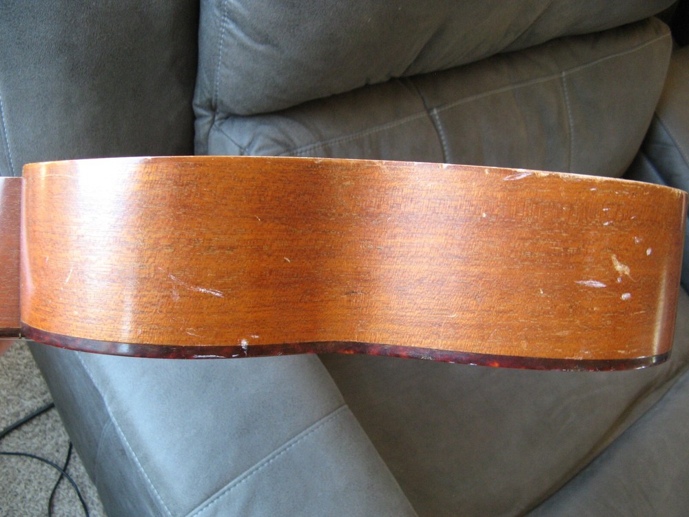 Vintage Harmony Baritone Ukulele Uke 30”