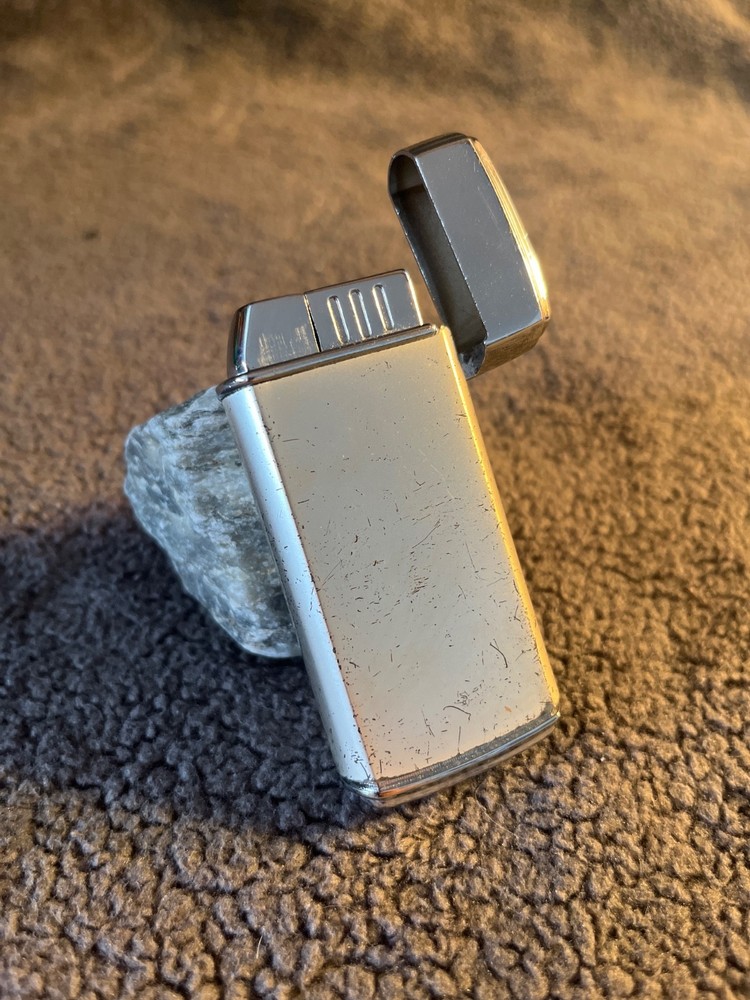 Vintage Ronson Lighter