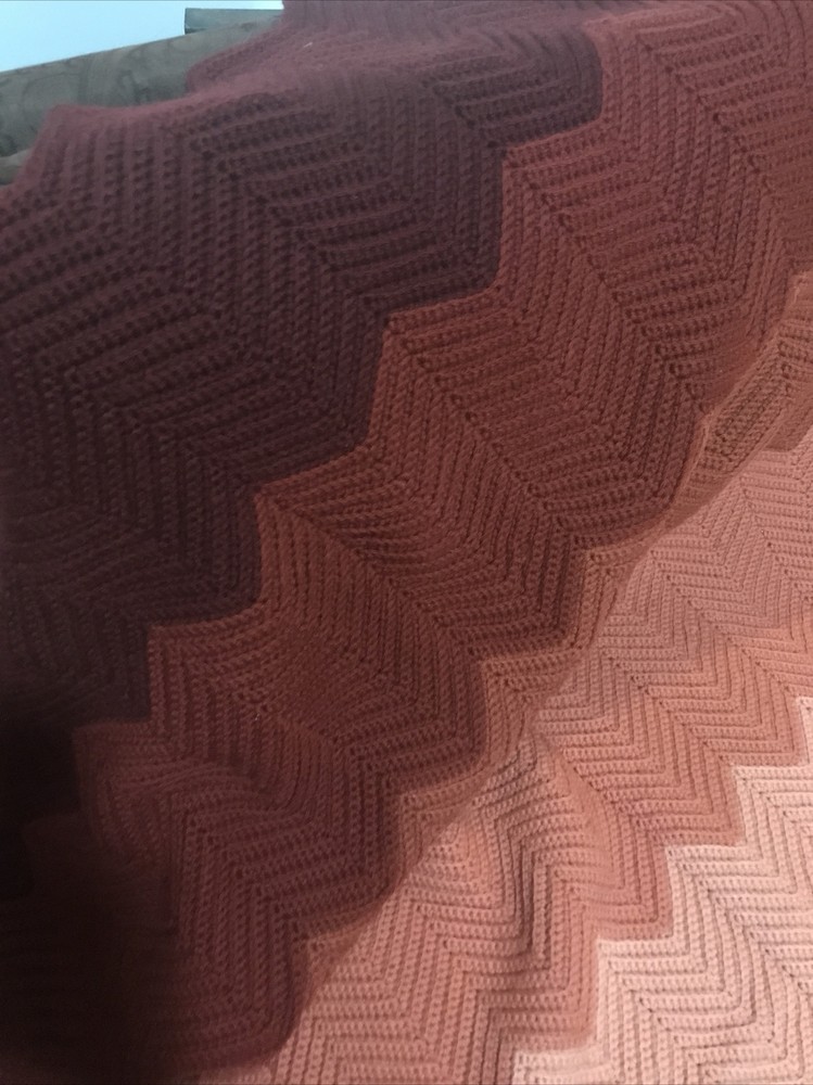 Vintage chevron pattern afgan 97”x78”