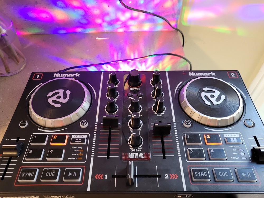 Numark Party Mix DJ Controller With Built In Light Show.