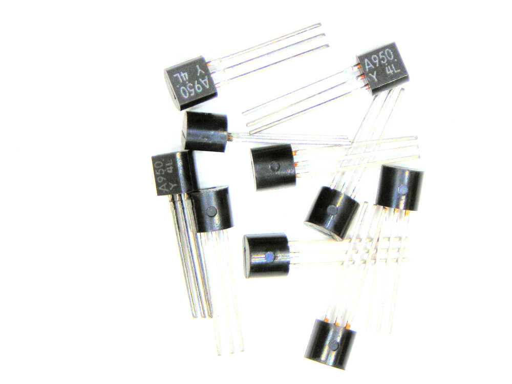 2SA950 "Original" Toshiba Transistor 2 pcs