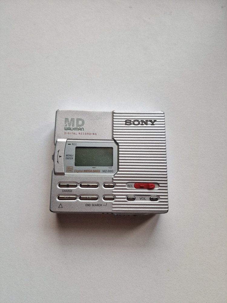 Sony MD Walkman MZ-R90