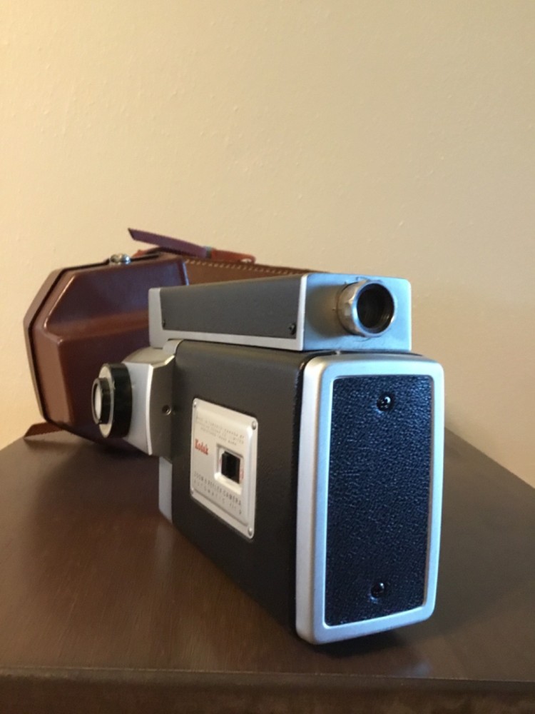 Zoom 8 reflex automatic camera