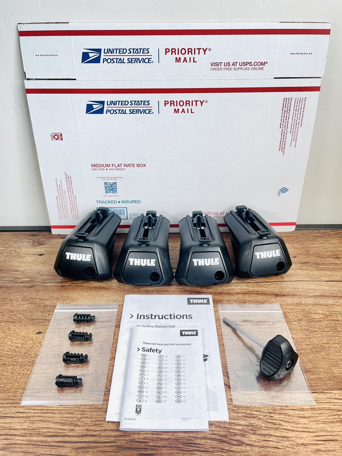 Thule Evo Raised Rail Foot Pack 710405 (New/Repackaged) + Free Thule Metal Locks