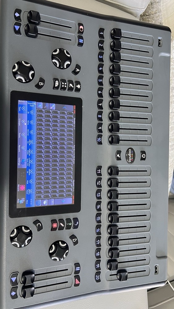 Cognito 2 PRO512 Lighting Console By Pathway Connectivity with 512 Outputs