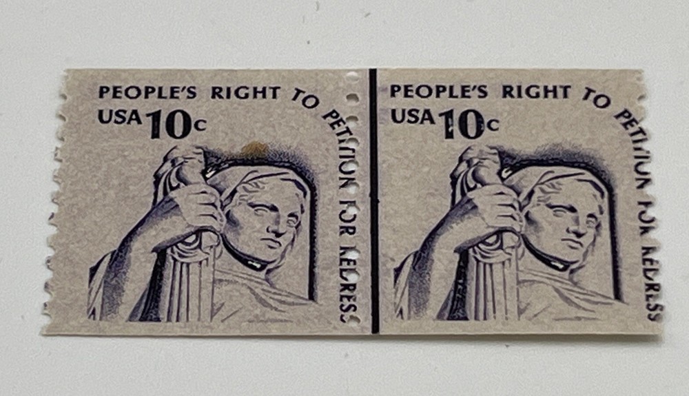 1617 Lined Pair Mint NH VF 10¢ Error Extremely Rare Variation