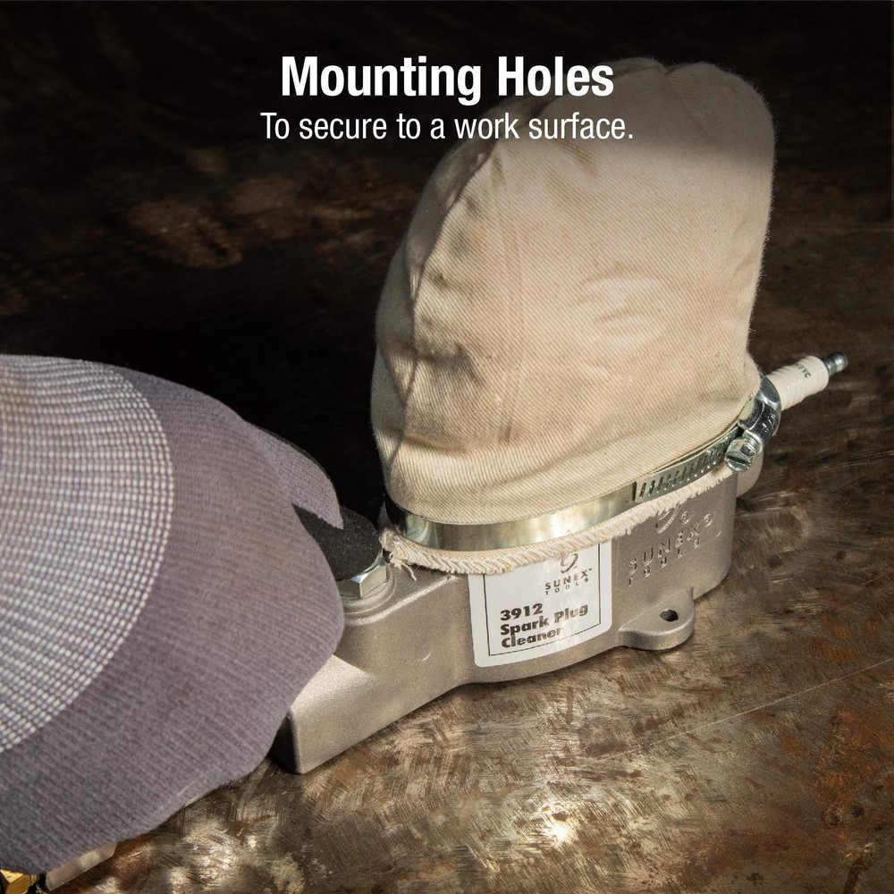 3912 Spark Plug Cleaner