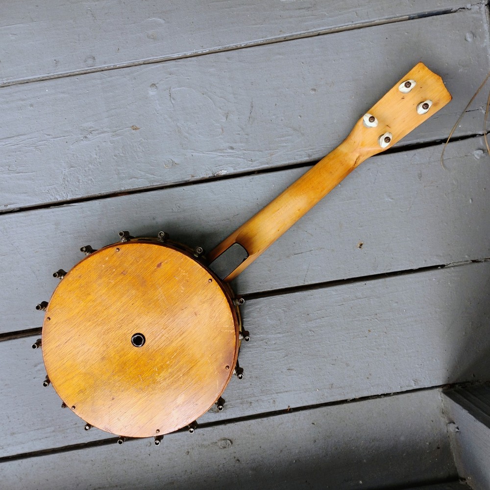 Vintage / Antique Banjolele