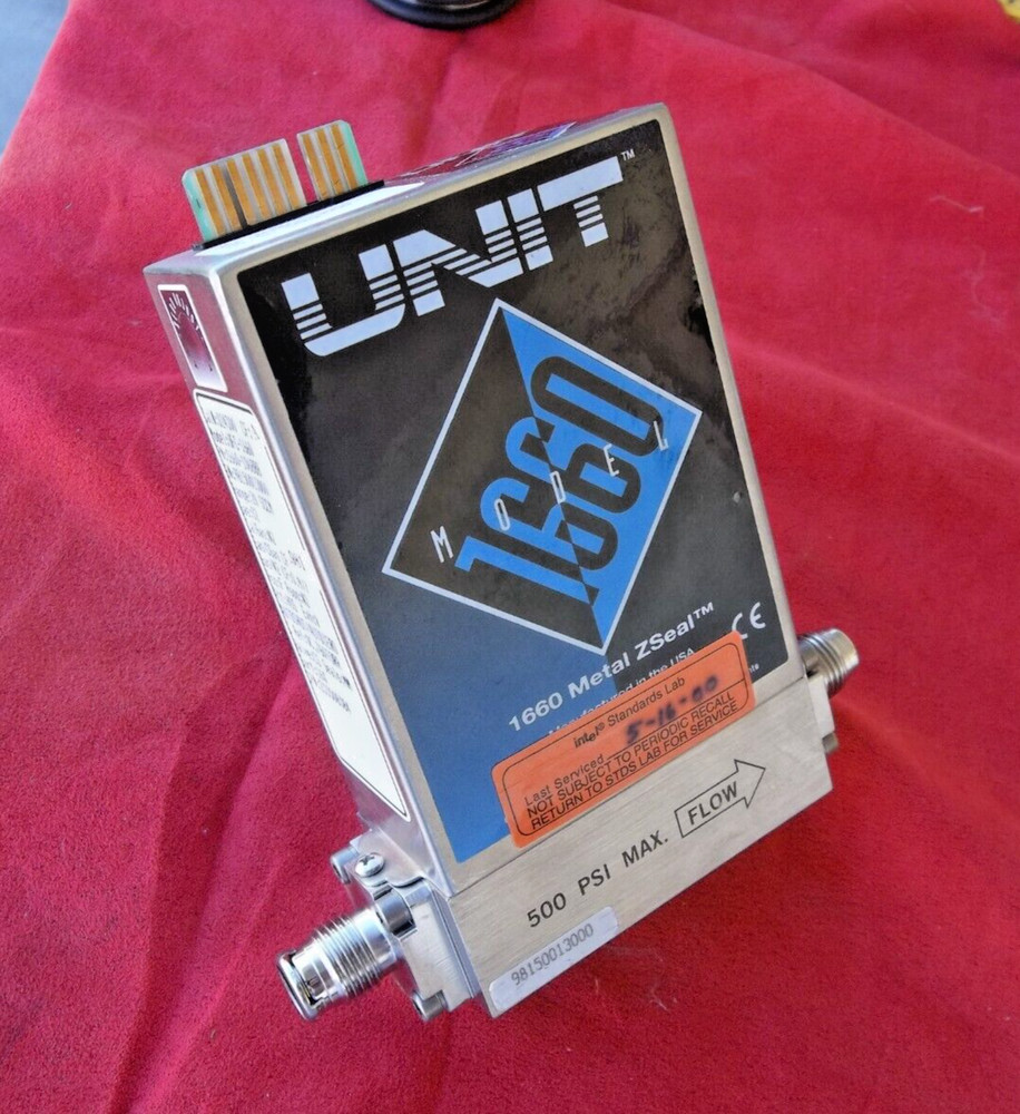 UNIT Model UFC-1660 mass flow controller 9 21 4e