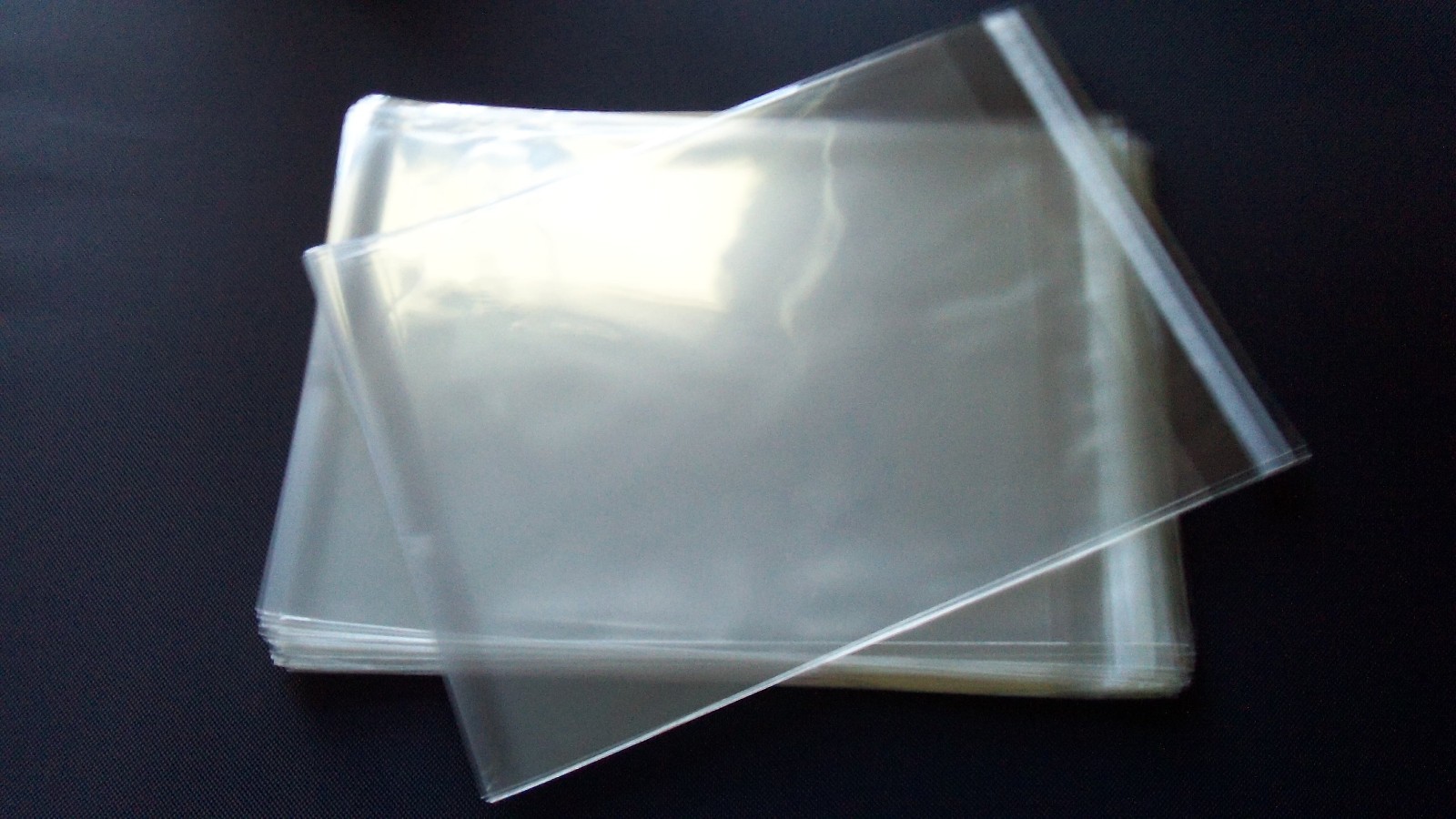 100- 10"x13" CRYSTAL CLEAR SELF SEALING RECLOSABLE CELLO BAGS