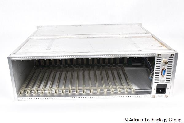 Newport 8016 High-Density Laser Diode Controller