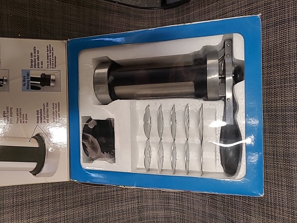 Wilton Cookie Pro Cookie Press - Silver NIB New Open Box