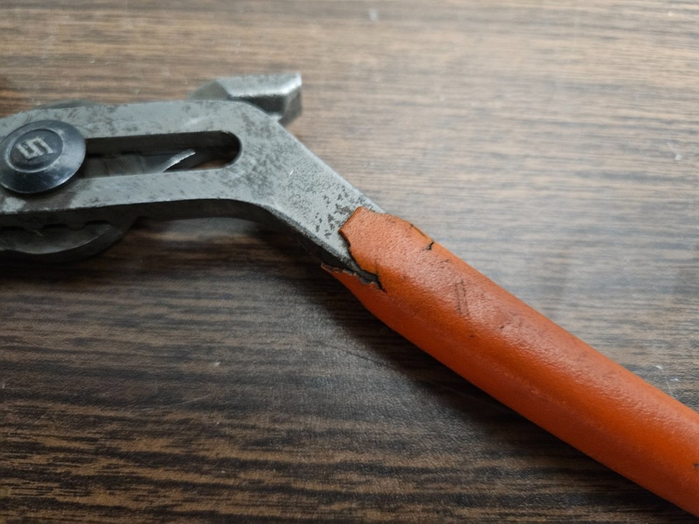 Snap-On 91ACP 9" Adjustable Joint Interlocking Channel Pliers Orange Handle
