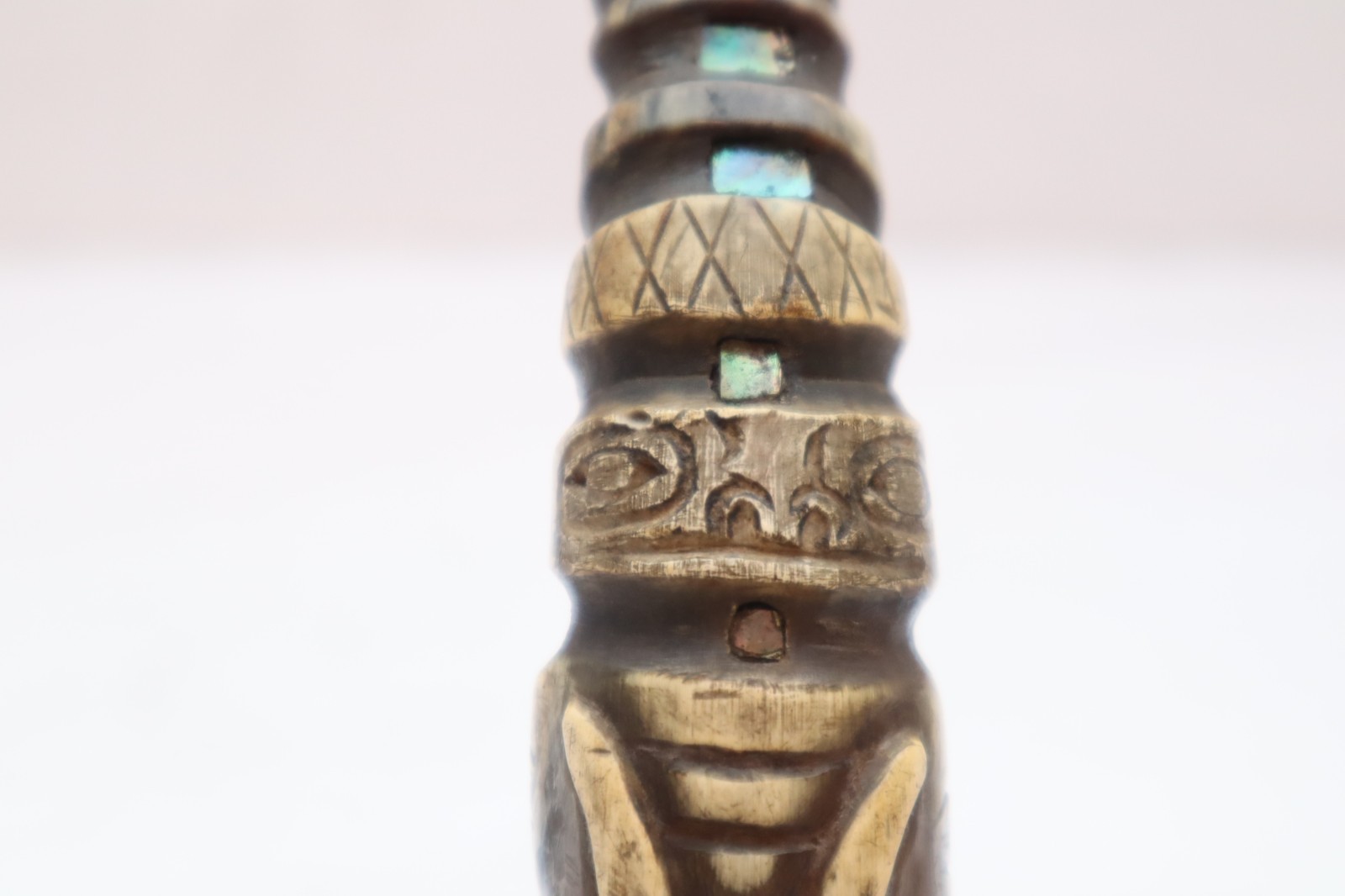 OLD HAIDA-TLINGIT ANTIQUE CEREMONIAL LADLE Horn Spoon Handle Carved Totem Inlaid