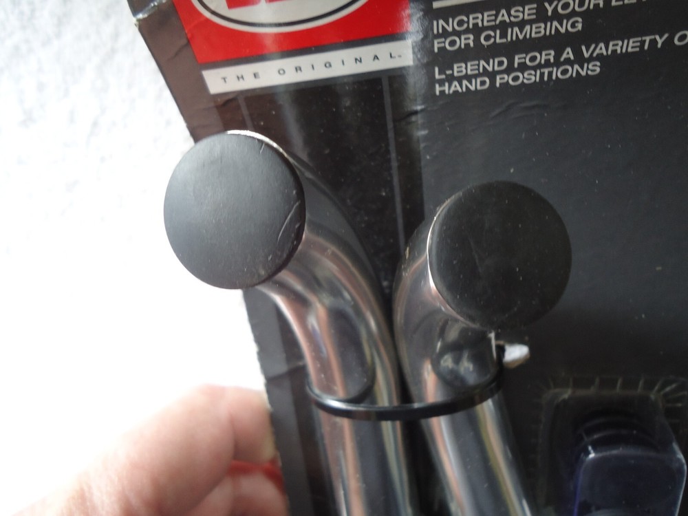 " NWT " Bell Extendo 200 Bar Ends " Great Gift Item "