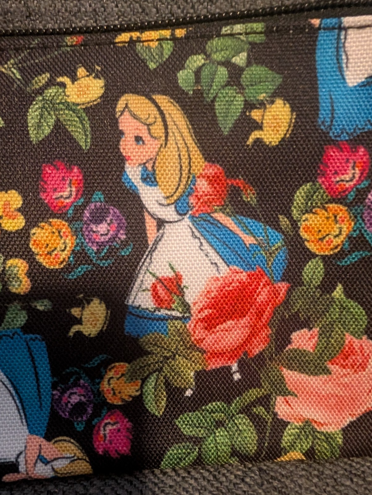 Loungefly Disney Alice in Wonderland Floral All-Over Print Cosmetic Pouch New
