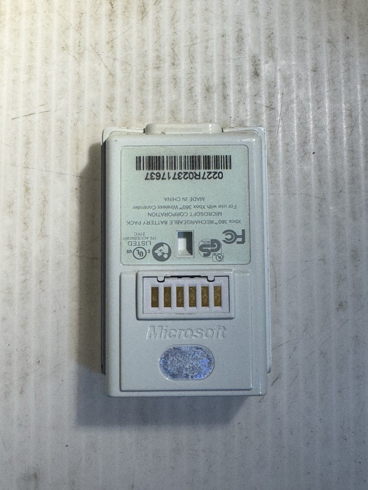 Official Microsoft Xbox 360 White Rechargeable Battery Pack Controller OEM