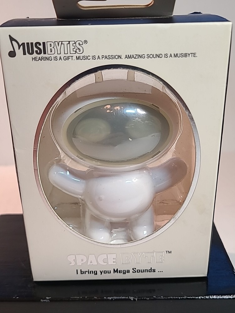 Musibytes White Spacebyte Byte-Sized Speaker New In Box