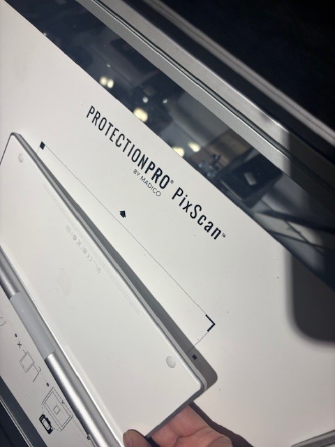 Apple A1314 Wireless Bluetooth Keyboard (White/Silver)