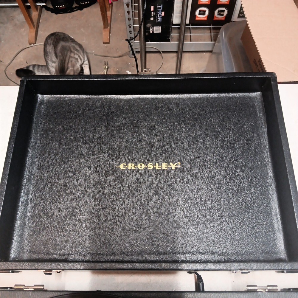 Crosley Suitcase Record Player Cr249 Phonograph
