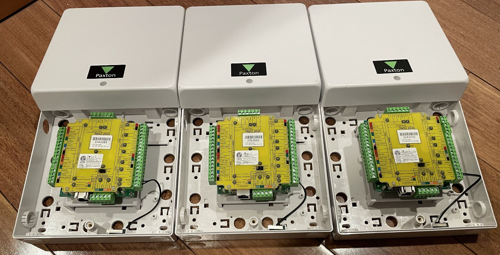 one Paxton 385-710-US Net2 Board with Plastic Housing