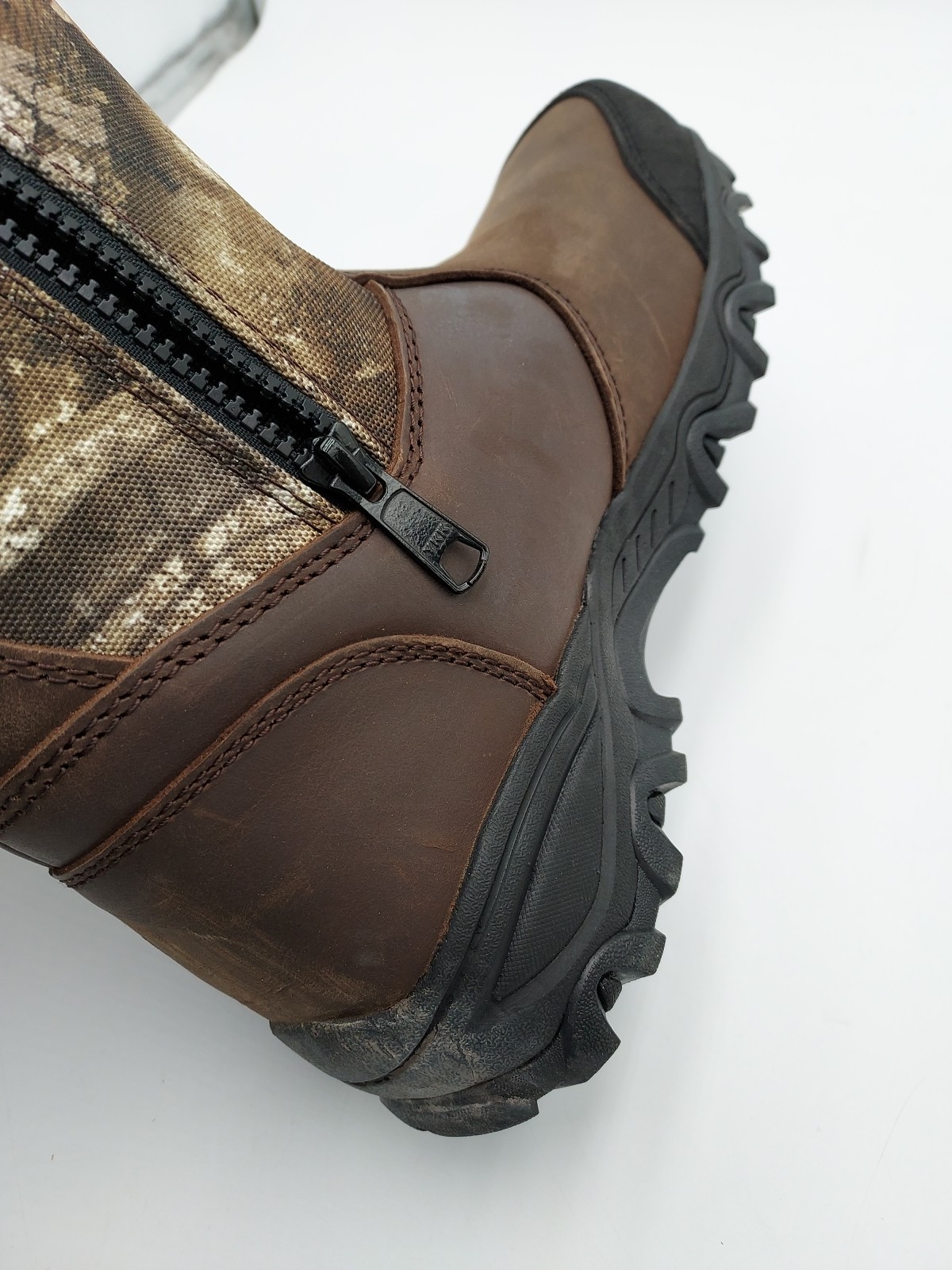 Magellan Outdoors Men's Sz 7D Snake Shield Armor 3.0 Realtree Edge APX (K4-D5)