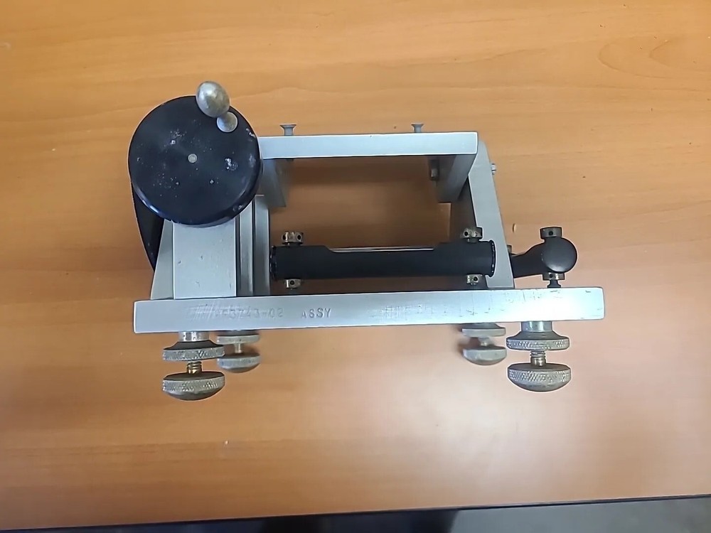 Lear Siegler Holding/Leveling Fixture LT 3281-02-01