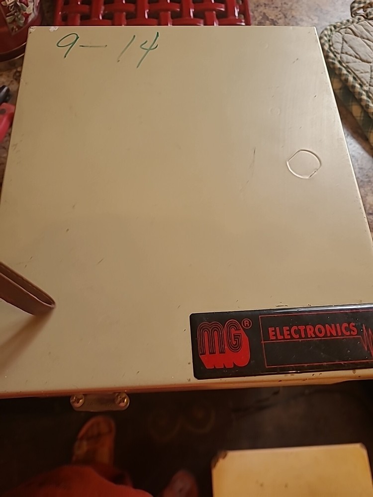 MG Electronics Cctv Camera Power Supply Model Dps-9