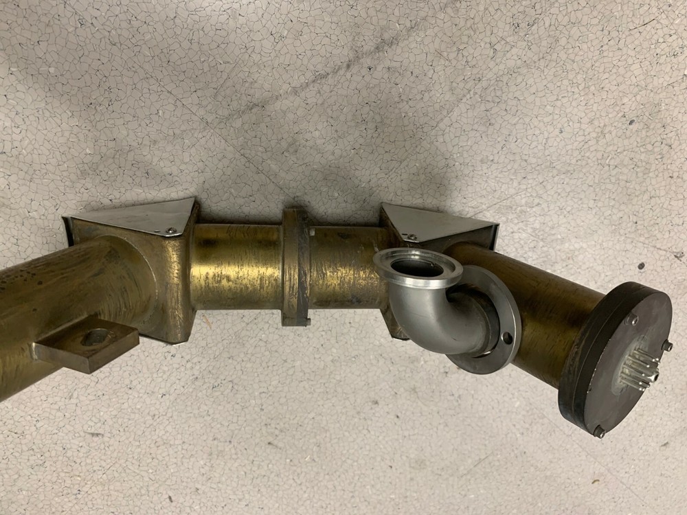 Vacuum Prism-Like Analyzer. Two vacuum gauges. Nice! Great shape! Steampunk tool
