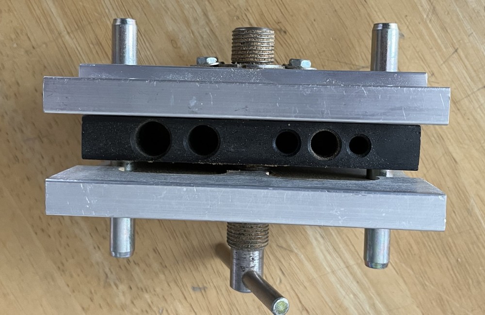 "Dowl-it" Self-Centering Dowel Drill Guide Model No. 1000.