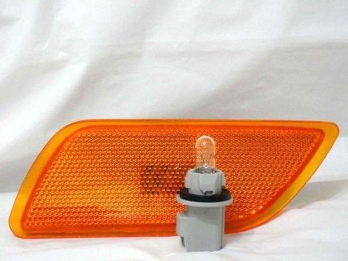 Front Corner Side Marker Signal Park Light Lamp Driver Side For 2000-2007 Focus