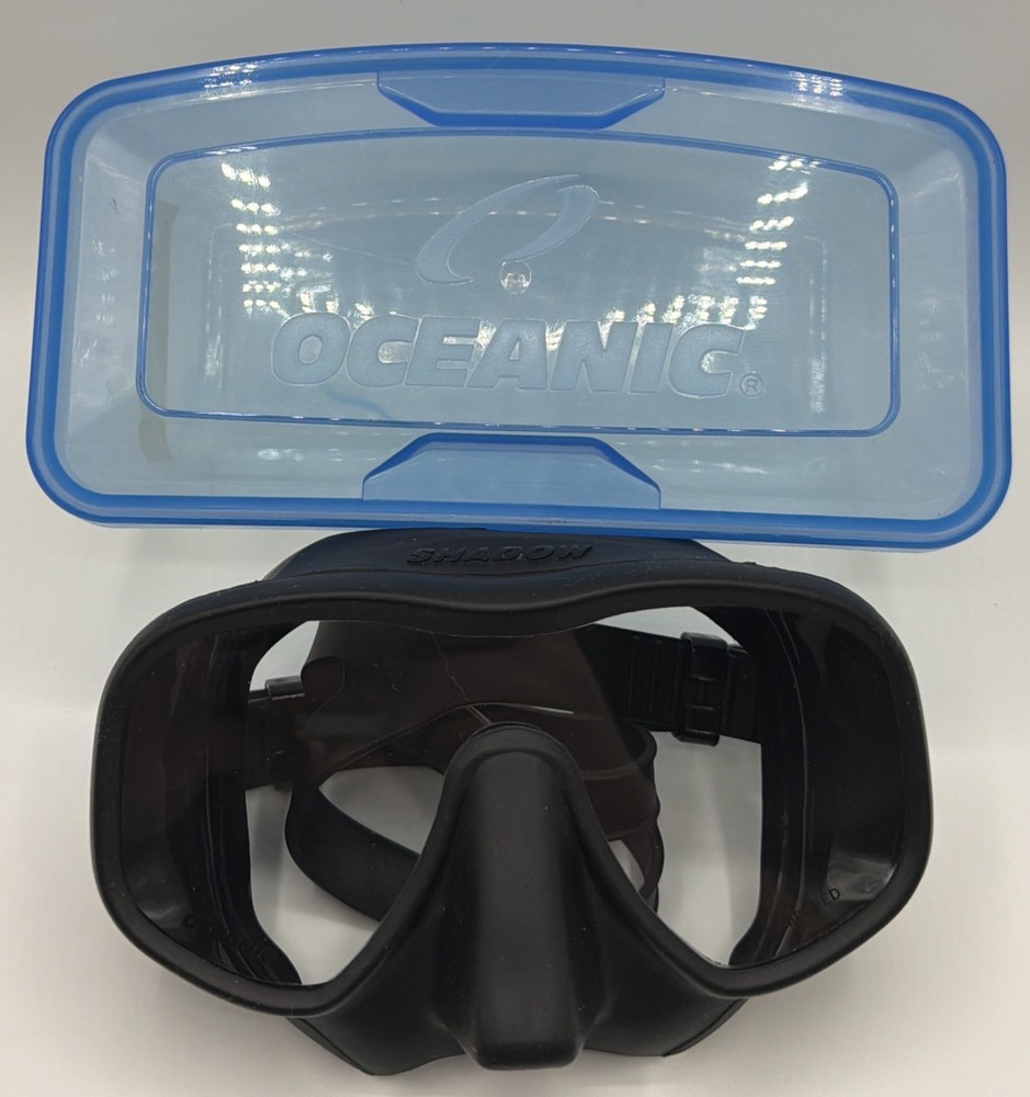 Oceanic Shadow Diving Mask - Black. EUC