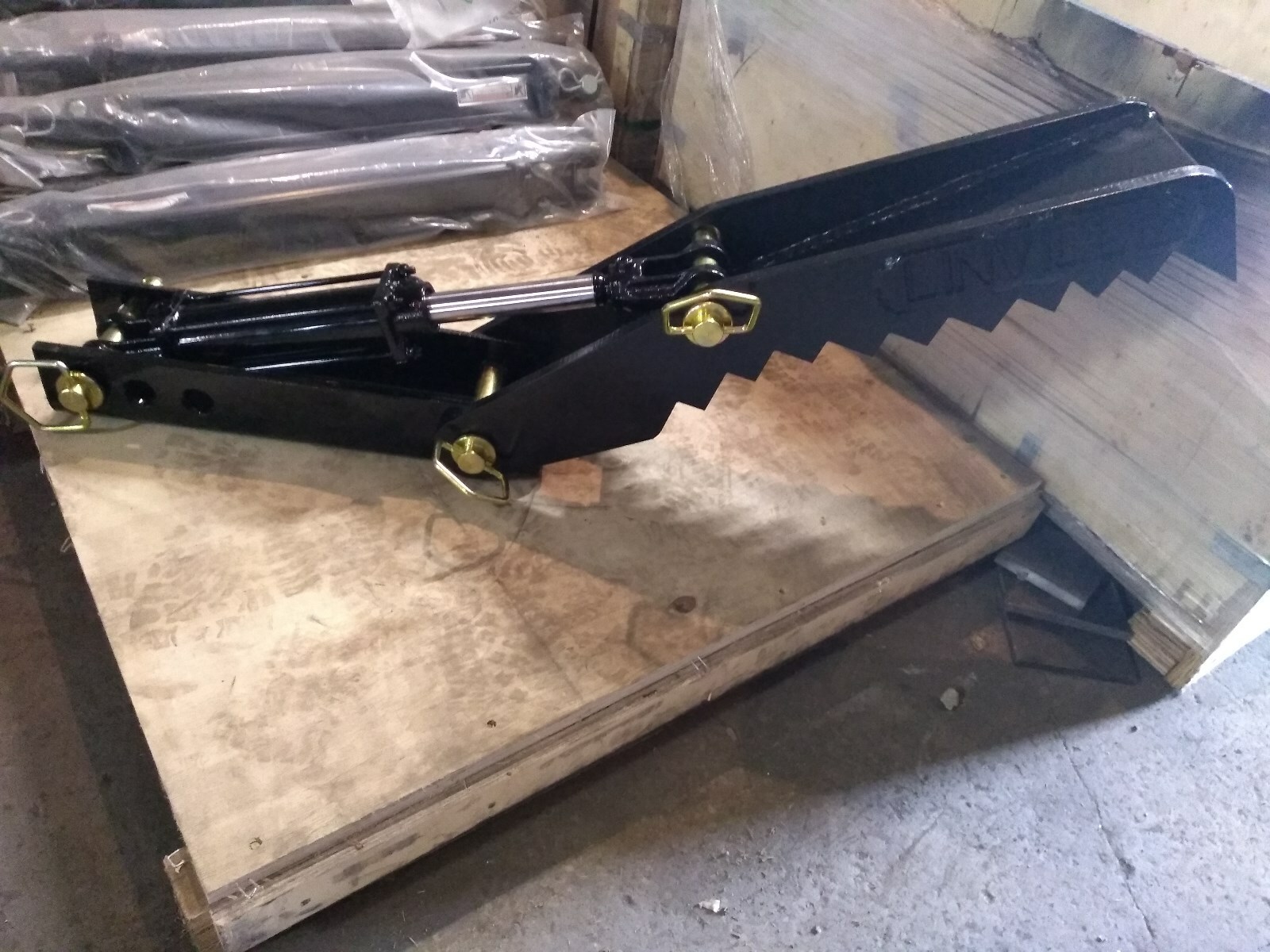 27" LINVILLE Heavy duty Semi HYDRAULIC backhoe THUMB excavator AMERICAN MADE!