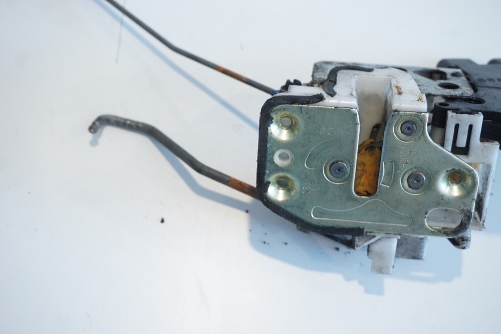 2003 - 2011 Honda Element Driver Front Door Latch OEM