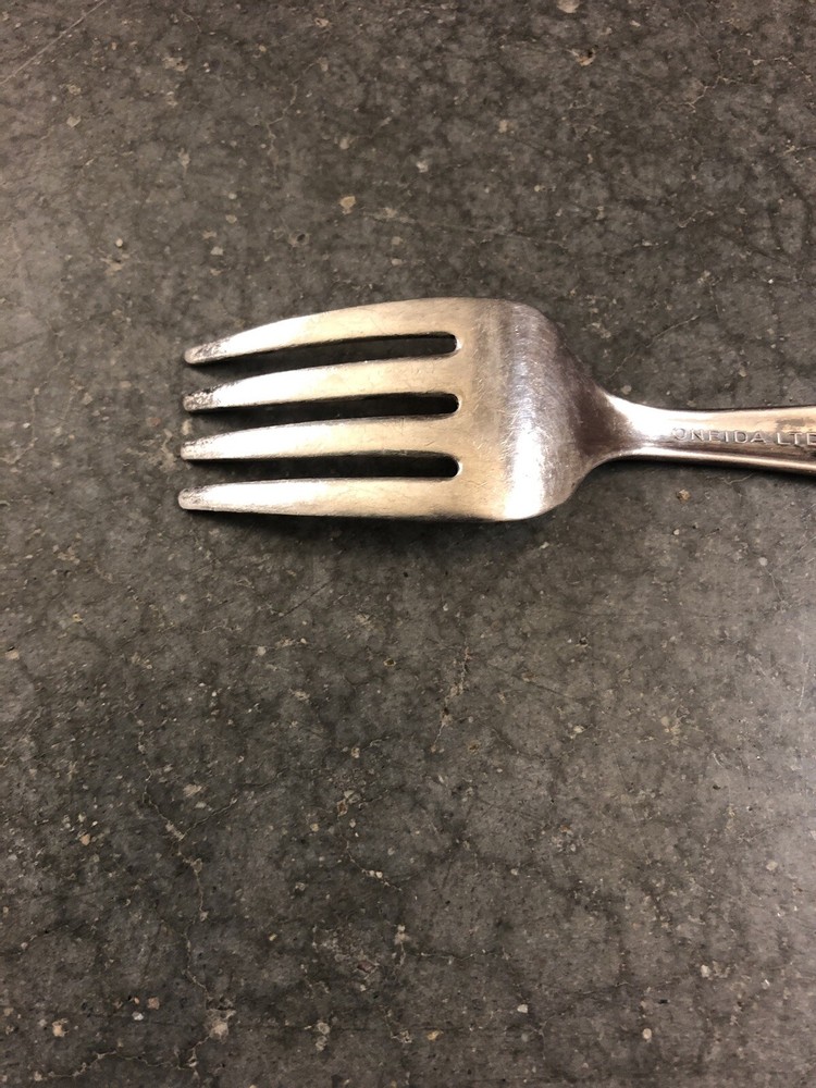 Oneida Silverplate Baby Fork Belford 4”