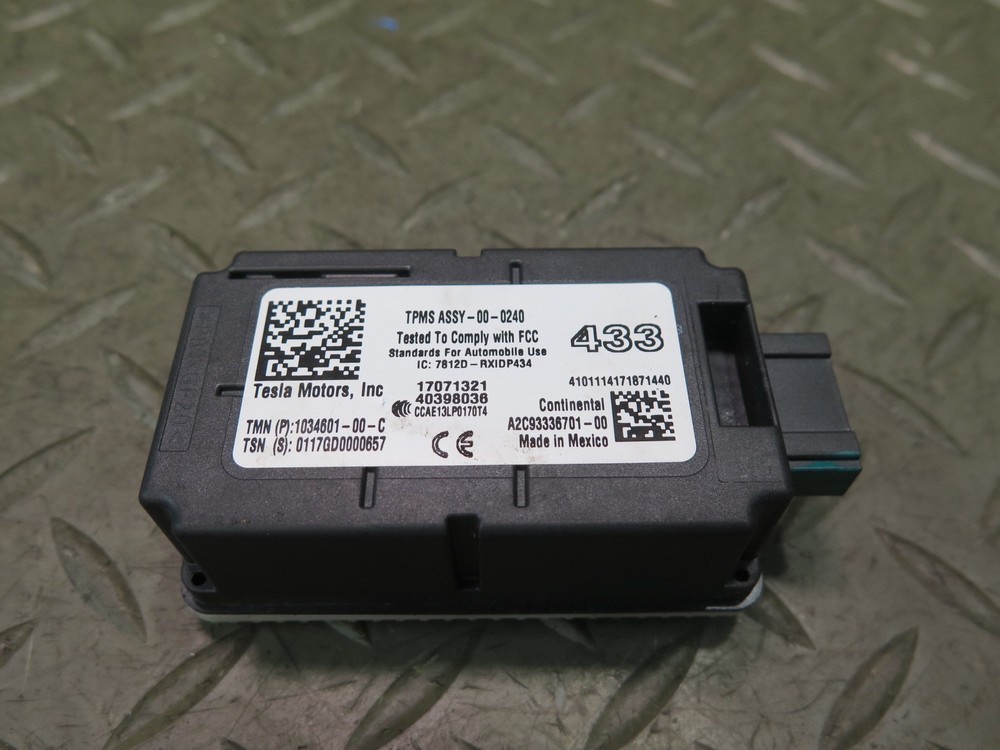 2016-2019 TESLA MODEL S 75D TIRE PRESSURE CONTROL MODULE TPMS UNIT