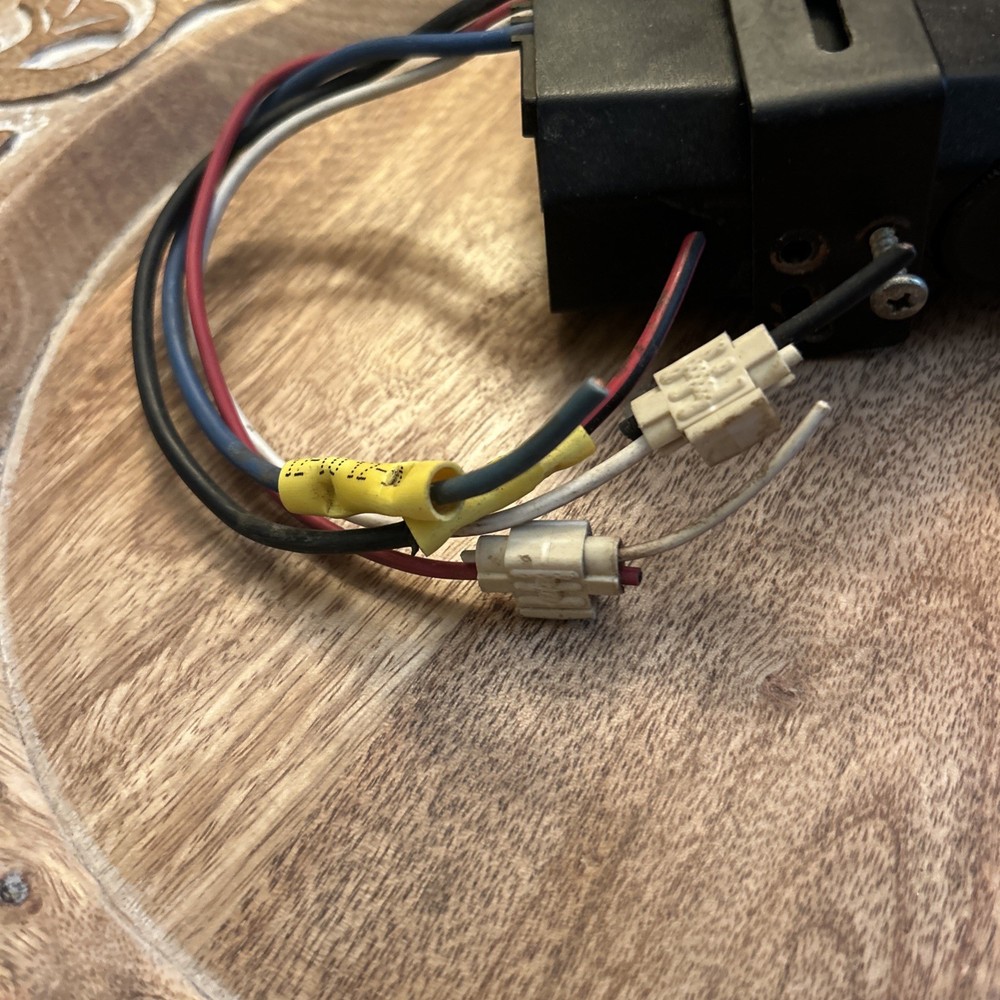 Tekonsha Voyager Brake Controller Control Module w/mounting bracket Pre-Owned