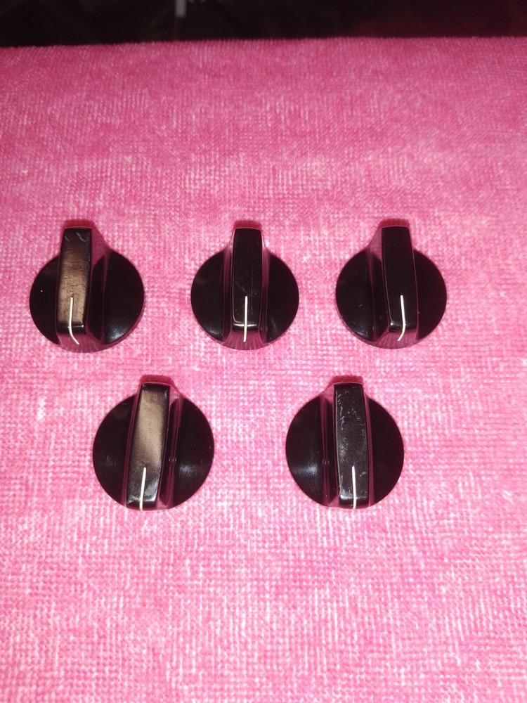 (5) DAKA-WARE KNOBS f/ EICO / HEATHKIT / AUDIO AMPLIFIER / GUITAR AMP