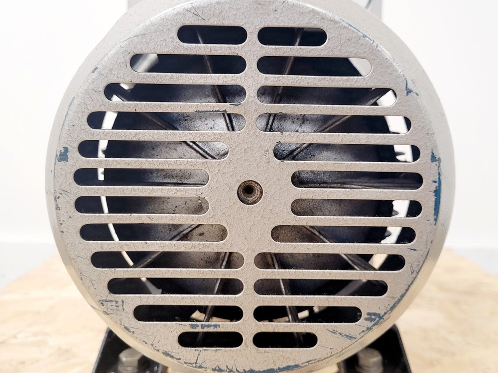 Edwards E2M40 Vacuum Pump