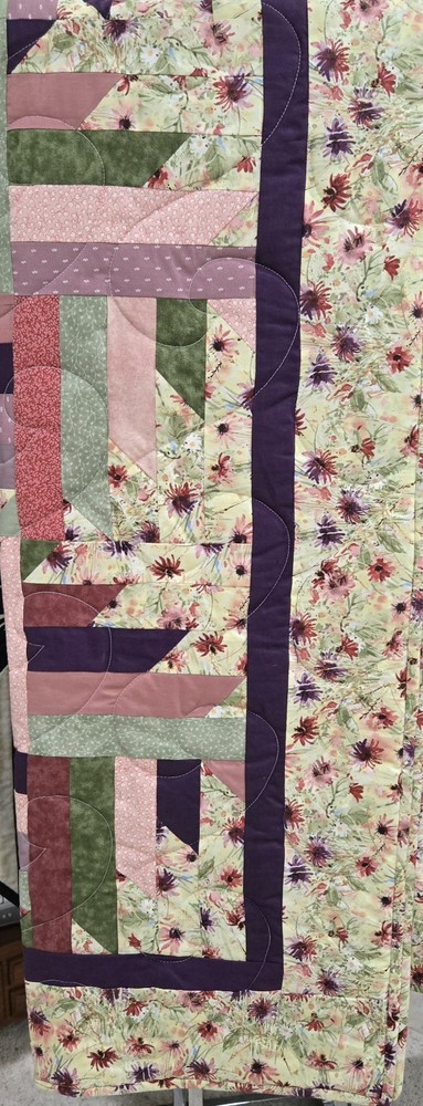 QUILT - HANDMADE - SAWBLADE PATTERN - LT GREEN WITH FLOWERS